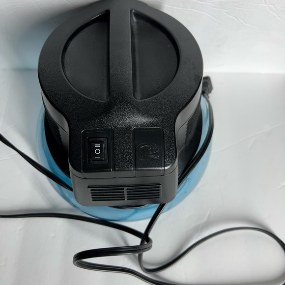 IL Black and Blue Air Purifier by Rainbow Vacuum - Picture 6 of 9